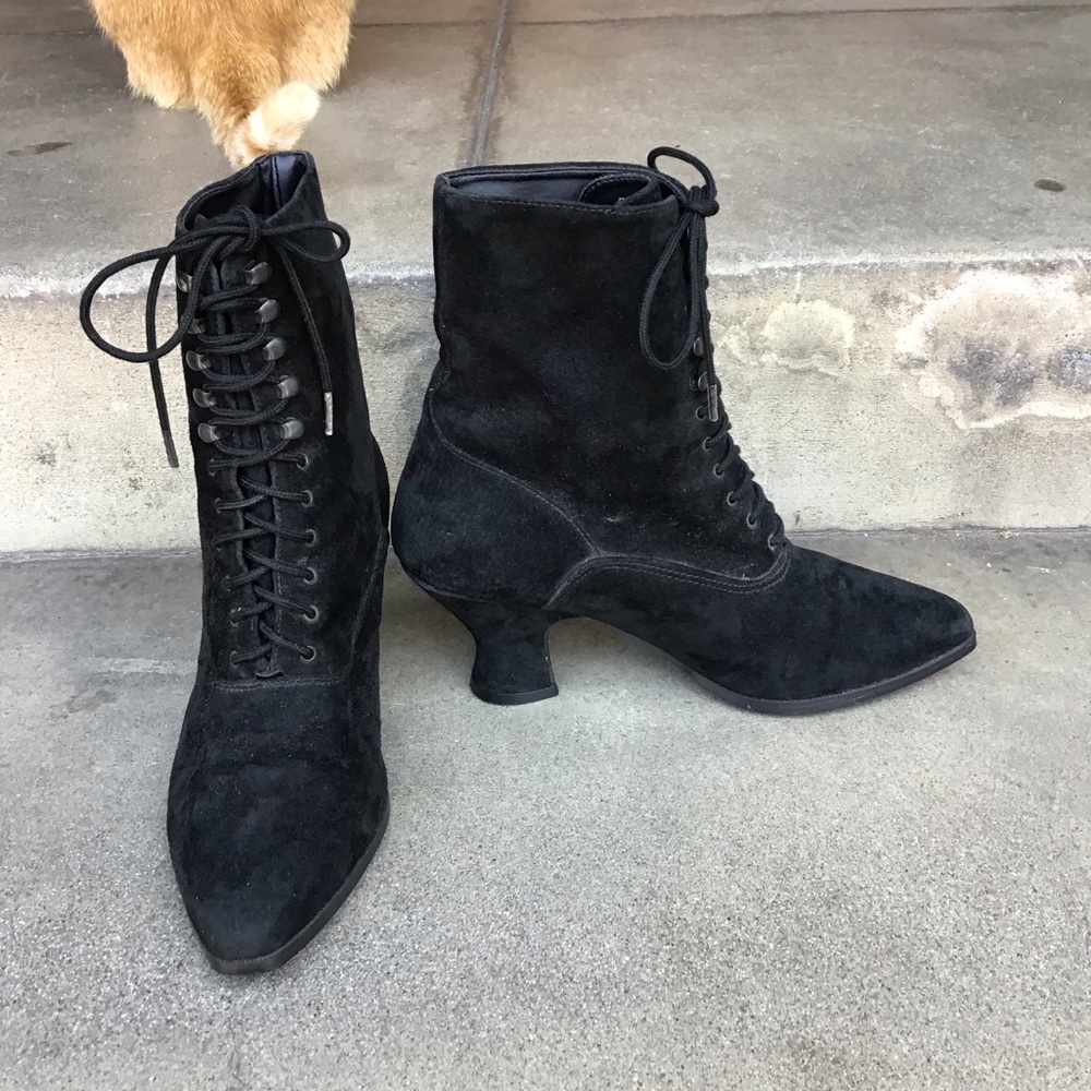 Vintage 90s Lace Up Black Suede Boots